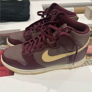 Nike Dunk High Plum Eclipse